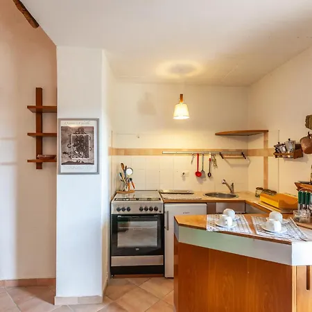 Sa Domo E Aurelia Apartment *