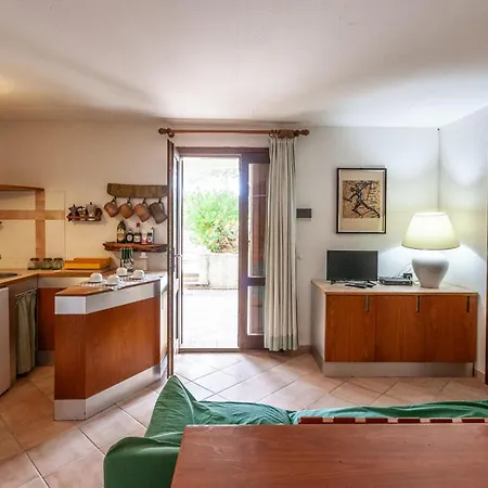 Sa Domo E Aurelia * San Teodoro (Sardinia)