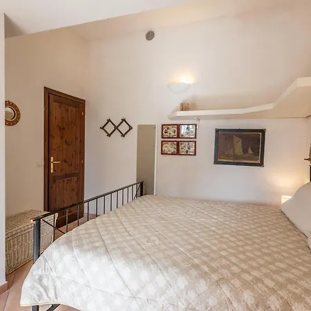 Sa Domo E Aurelia Apartment *